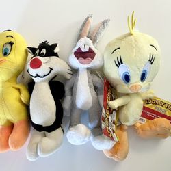 Looney Tunes Vintage And Newer Plush Figures