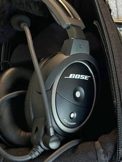 Bose A20 aviation headset Bluetooth