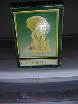 Jade Collection Bunny with an Umbrella