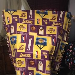 Lakers blanket