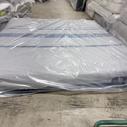 King Mattress Serta Icomfort Hybrid FIRM 