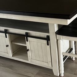 Hight Top Table 6 Chairs