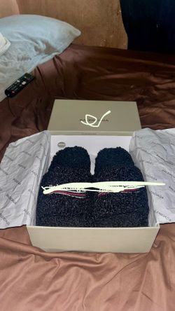 Balenciaga slides