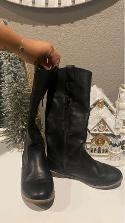 Girls boots size 12