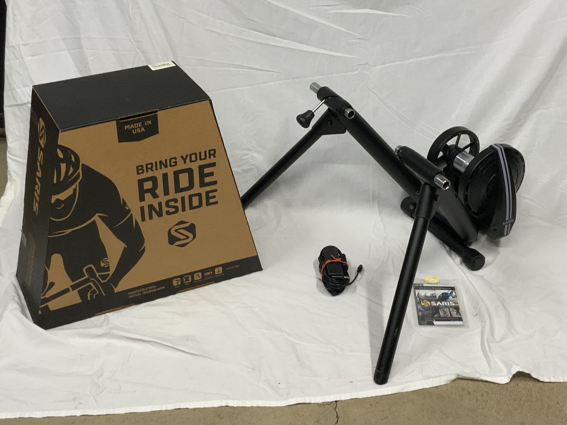 Saris M2 Wheel On Smart Trainer- Excellent