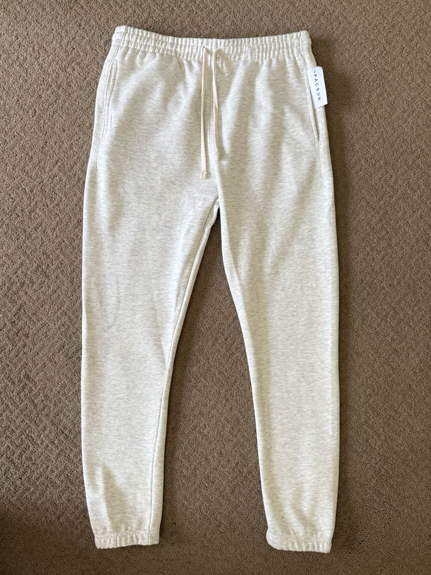 NEW PacSun Men’s Classic Fit Joggers White size Medium Comfort Activewear