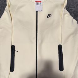 Nike Tech Fleece