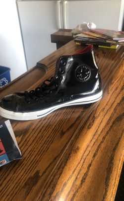 Converse dress shoes size 10