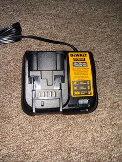 DEWALT CHARGER