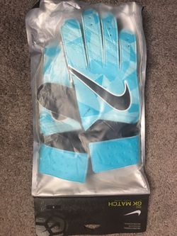 Nike GK Match Goalie Glove size 8