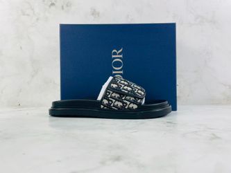 Dior slides