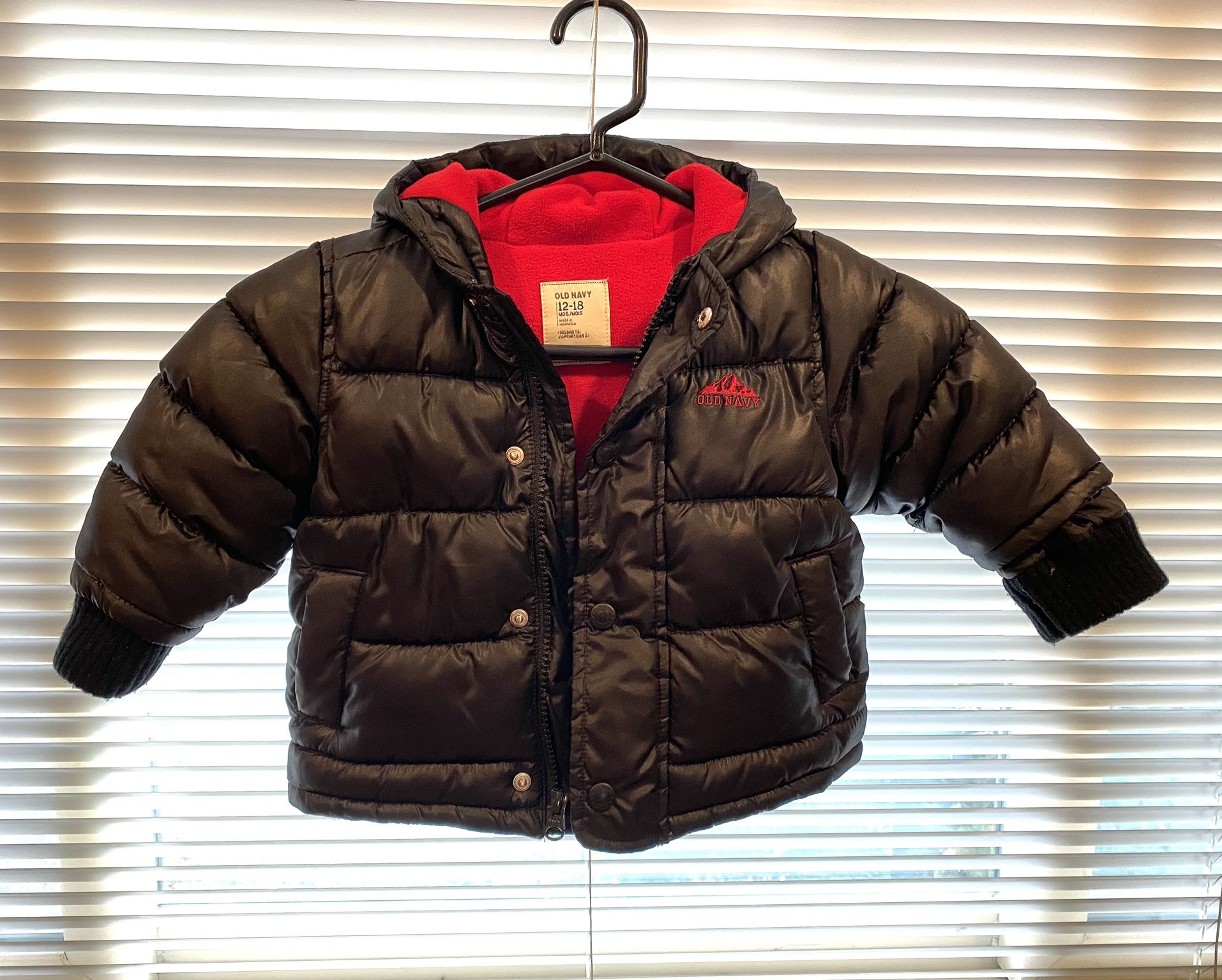 Old Navy Kid Jacket size 12-18m