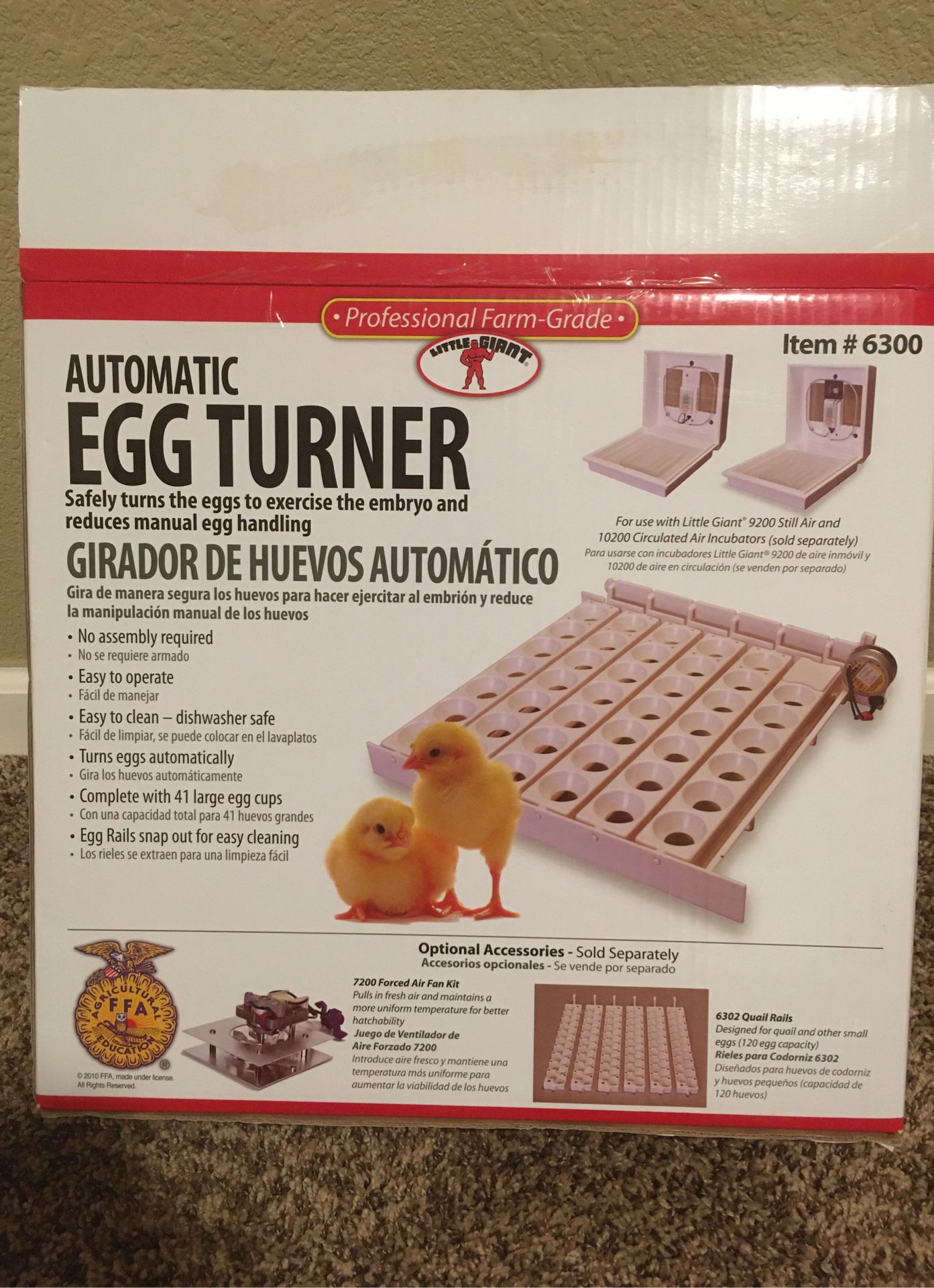 Automatic egg turner