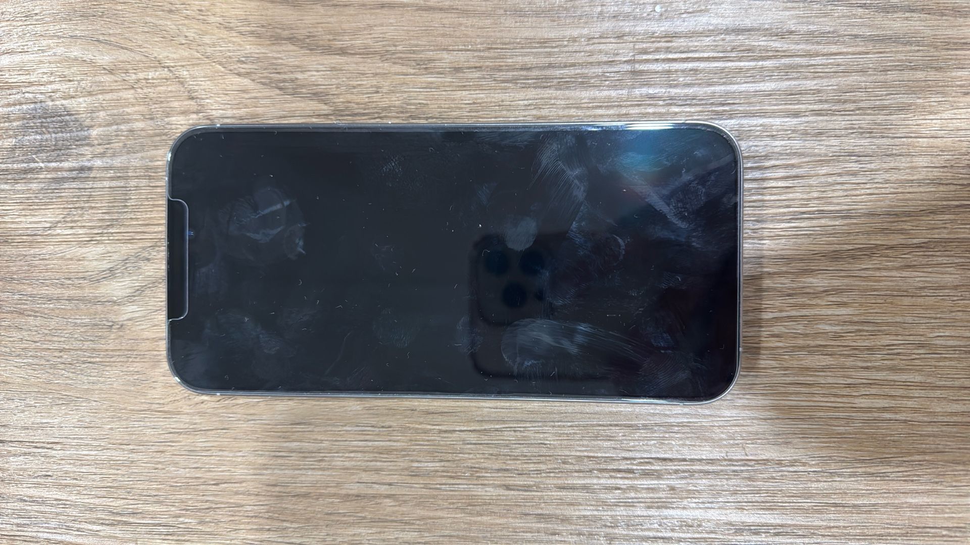 iPhone 15 Pro Max 1tb $900 Unlock Any Carrier Pristine Condition No Scratches Or Dents