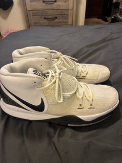 Nike Kyrie five