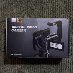 5K Video Camera Camcorder UHD 64MP - Brand New