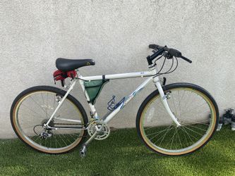 26in Fisher HK-II Mountain Bike $200