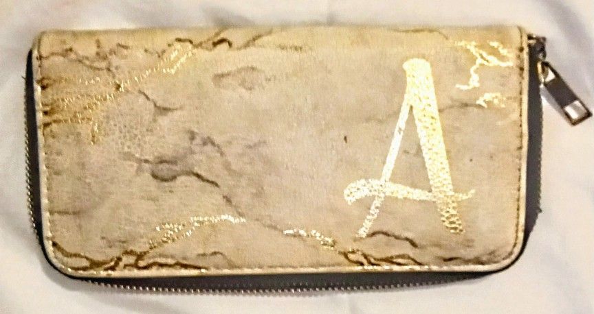 Gold Marble White Wristlet Wallet