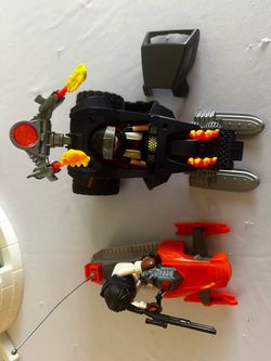 Playmobil Arctic Expedition Headquarters 9055 + Ice Pirate , snow vehicles