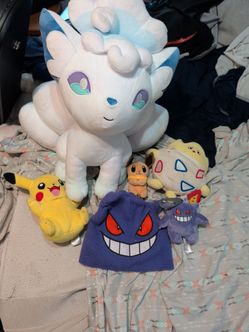 Pokemon lot! Cards and plushies