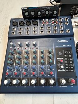 Yamaha MG10/2 Analog Mixer