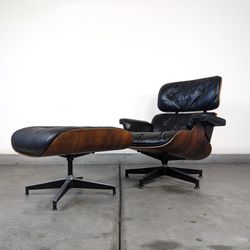 Vintage Mid Century Modern Rosewood Eames Lounge Chair by Herman Miller, c1970s