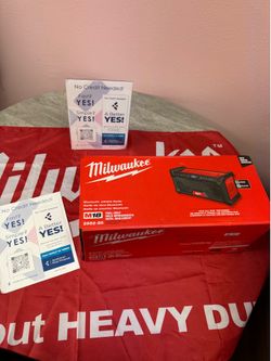 Milwaukee M18 Bluetooth Jobsite Speaker