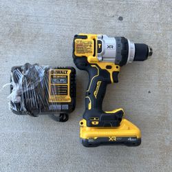 DeWalt DCD1007 is a heavy-duty 20V MAX XR 1/2-inch brushless 3-speed hammer drill + charger and battery 