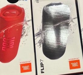 JBL Flip 7 Bluetooth Speaker – New in Box