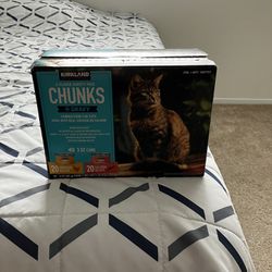 Costco Chunks in Gravy Cat Food