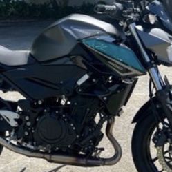 2022 Kawasaki Z400