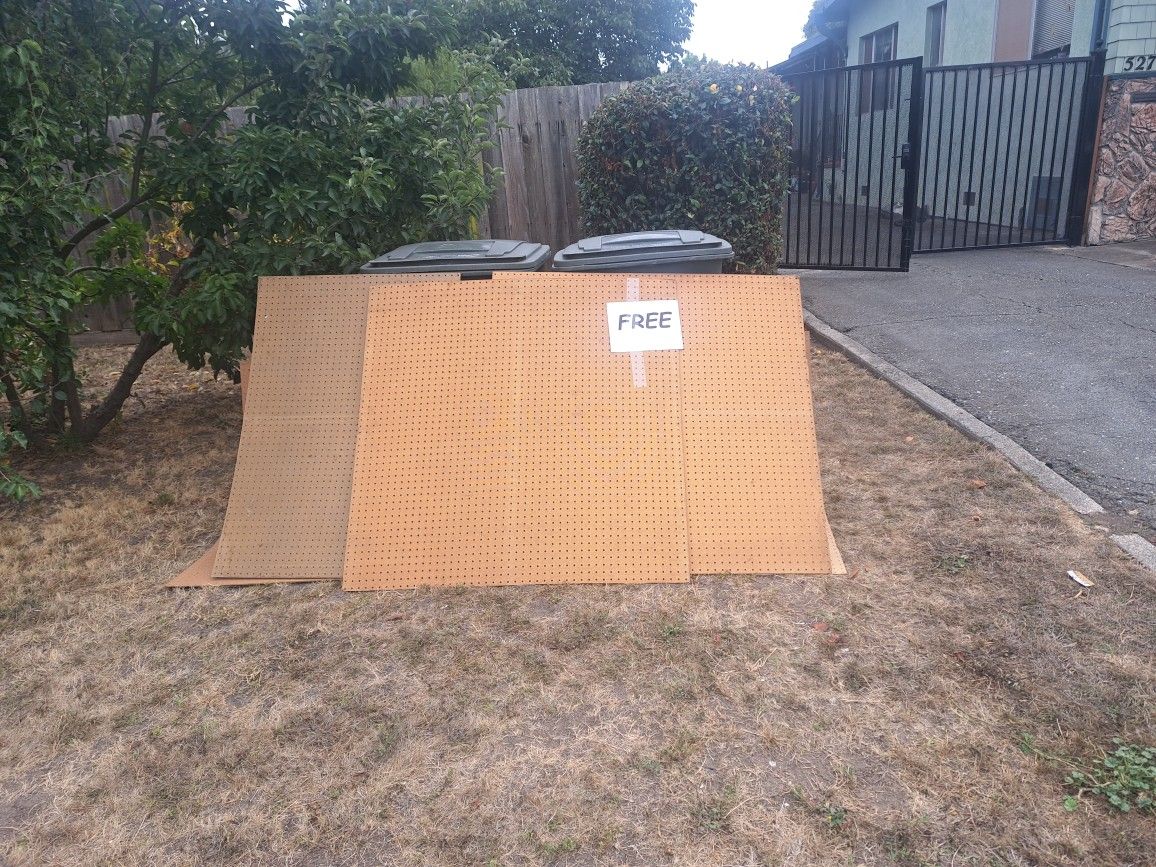 Free Peg Board