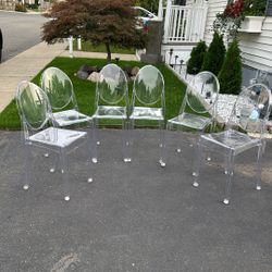  Chairs 