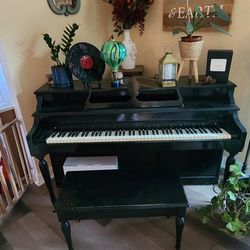 Janssen Piano