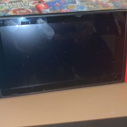 Nintendo Switch w/ 7 Games , Charger & case 