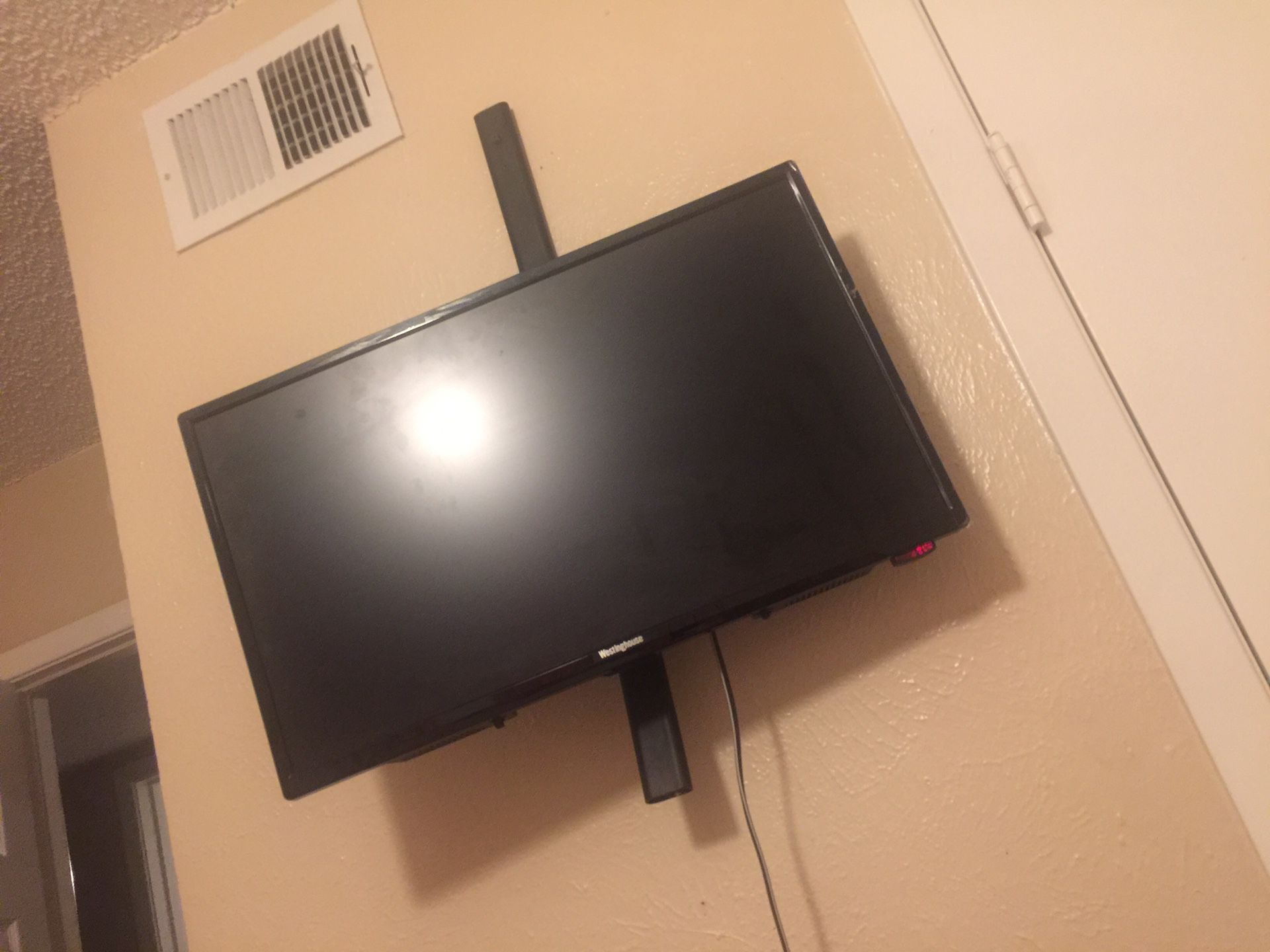 32 inch flat screen tv
