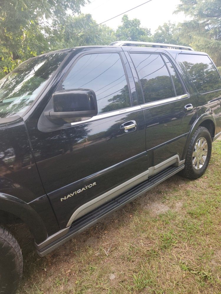 2003 Lincoln Navigator