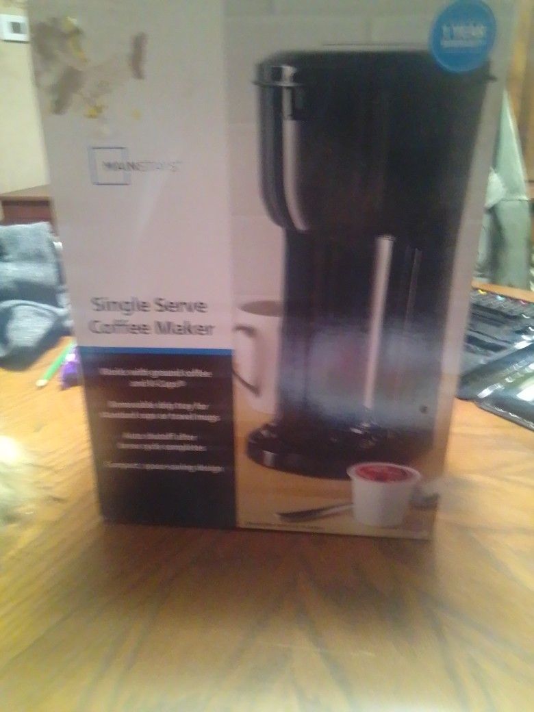 Single Serve Coffee Maker Works With Ground Coffee And K-Cups
