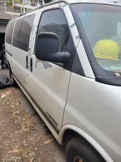 Vendo Gmc Sabana 2000