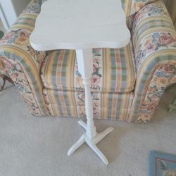 33 In Tall Vintage  White Wood Plant Stand 