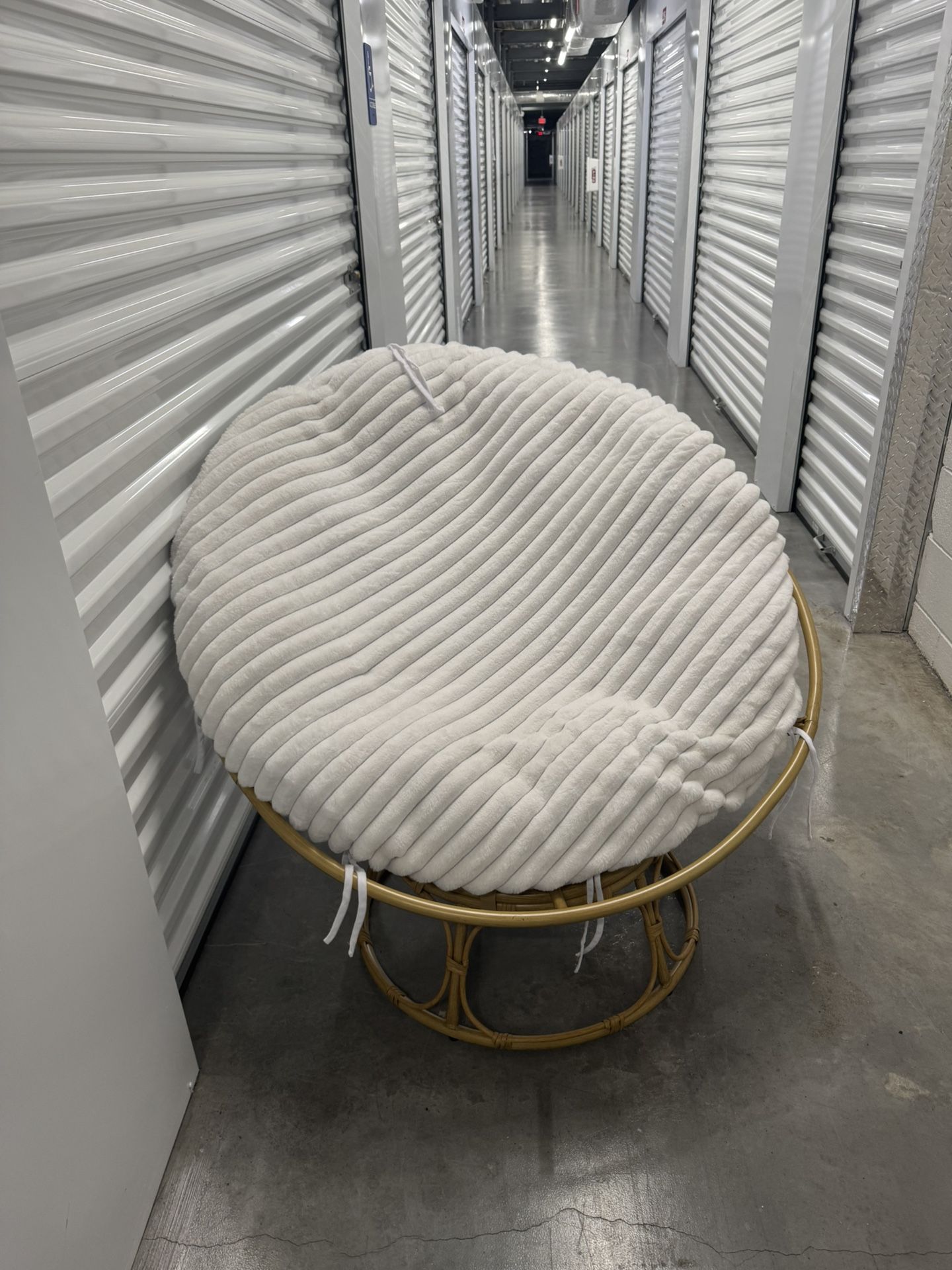 Papasan chair