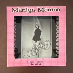 Bernard's of Hollywood set of 4 glass plates in box