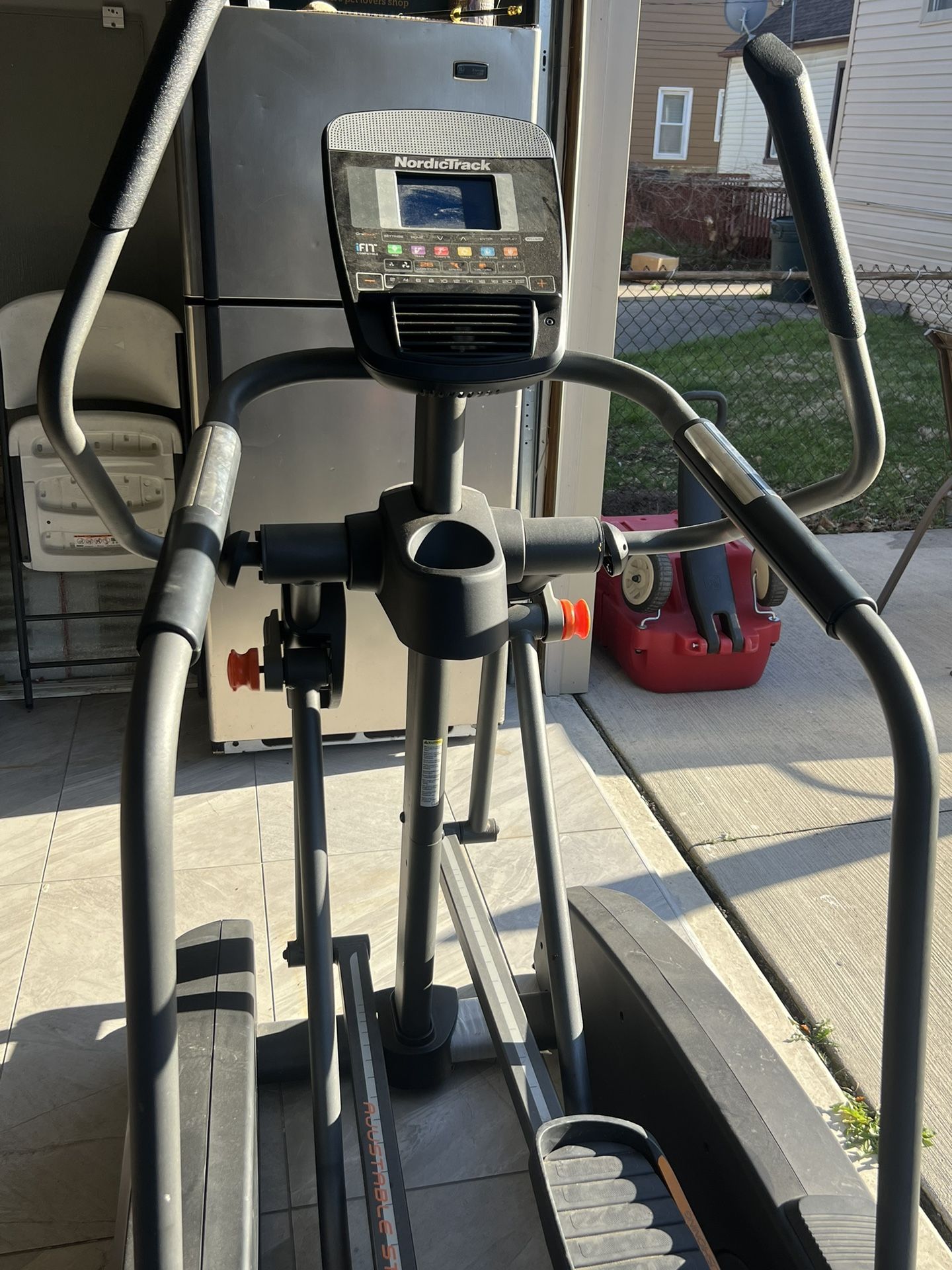 Nordictrack elliptical machine 