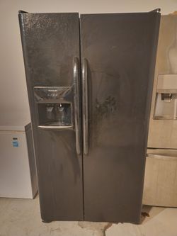Frigidaire Side-by-Side Refrigerator with Ice and Water Dispenser