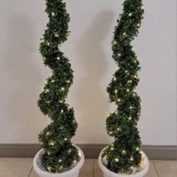 *** REDUCED *** PAIR of 48" Faux Boxwood Spirals in White Circle Resin Planters with Lights / Clear Translucent Stones @ Lasting Creations