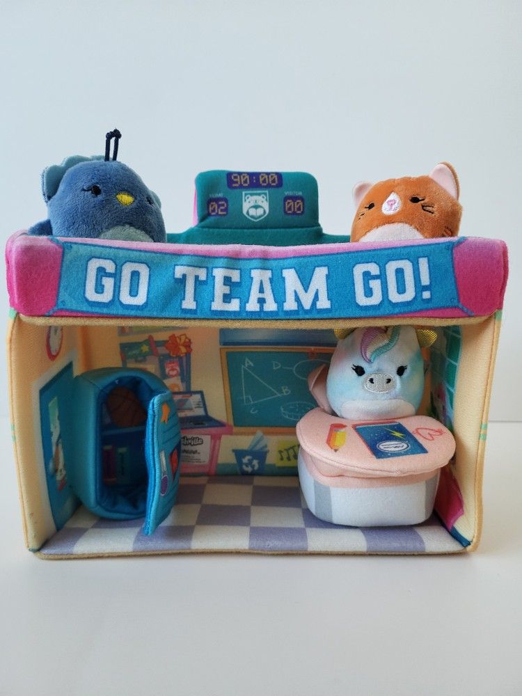 Squishmallows Squishville Deluxe Academy Playset