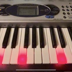 Casio LK-43 Lighted Keyboard Teaching System includes standard power cord