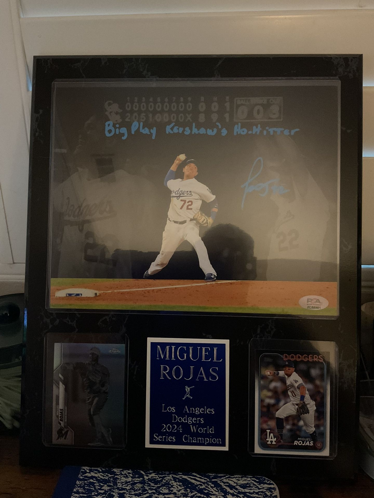 Los Angeles Dodgers Miguel Rojas Autographed 8x10 Picture Big Play Kershaw’s No-Hitter.