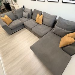 Sectional Couch 