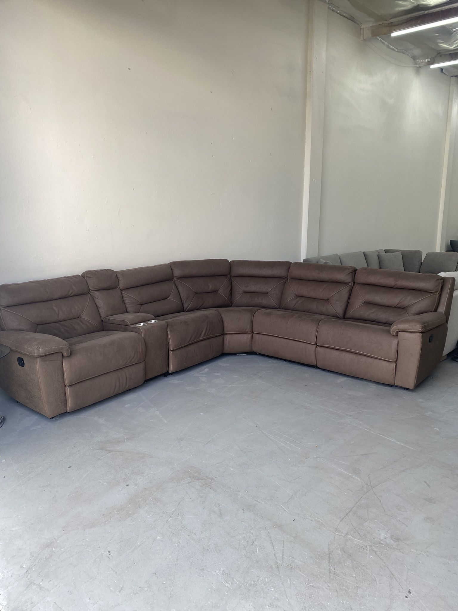Fletcher 6-piece Fabric Reclining Sectional Couch